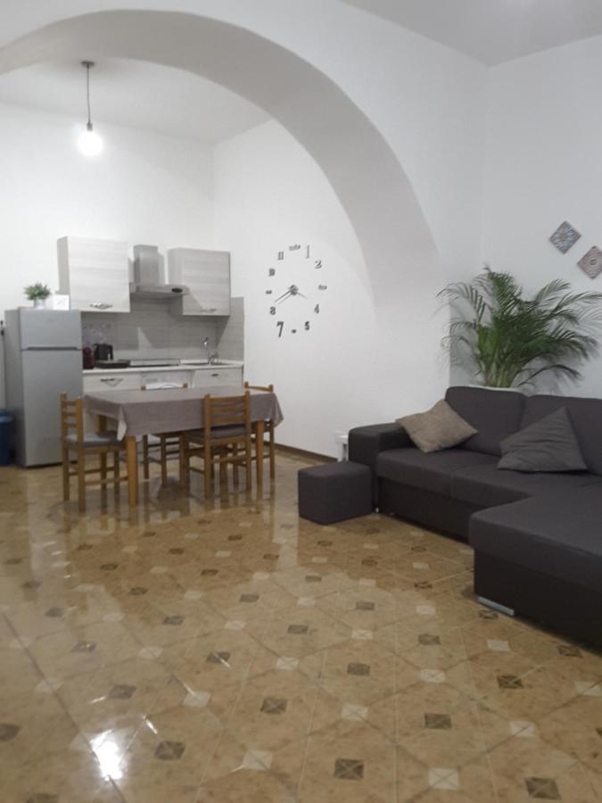 Il Centro Storico Apartment คาตาเนีย ภายนอก รูปภาพ