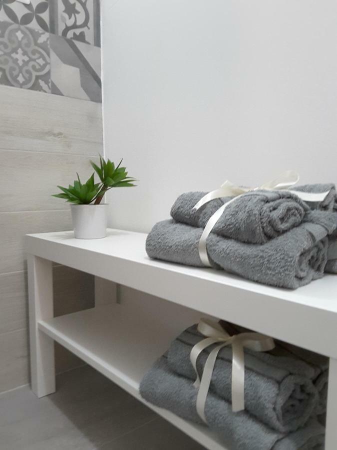 Il Centro Storico Apartment คาตาเนีย ภายนอก รูปภาพ